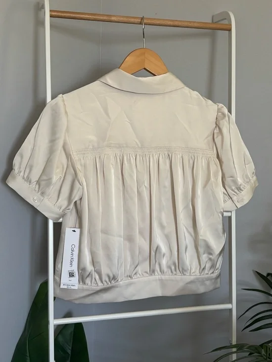 Calvin Klein Cream Short-Sleeve Button-Down Blouse NWT - Picture 12 of 16